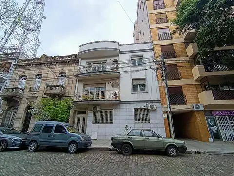 Doctor Nicolás Repetto 1100