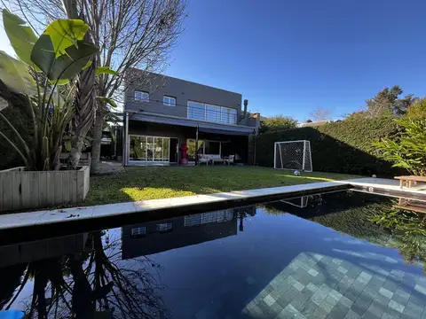 Casa en Venta de 4 dormitorios