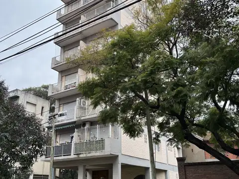EXCELENTE  2 AMBIENTES CON BALCON