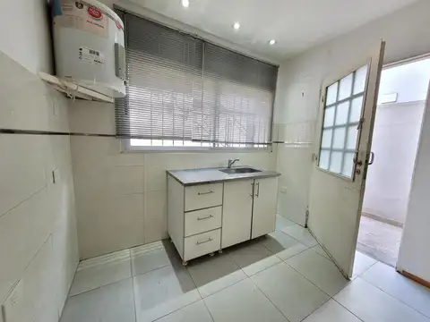 Depto Tipo Casa en Alquiler en Barracas, $ 395.000