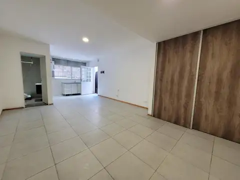 Depto Tipo Casa en Alquiler de Monoambiente