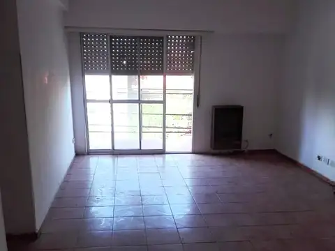 Departamento de 2 Dormitorios en San Lorenzo. Excelente ubicación.