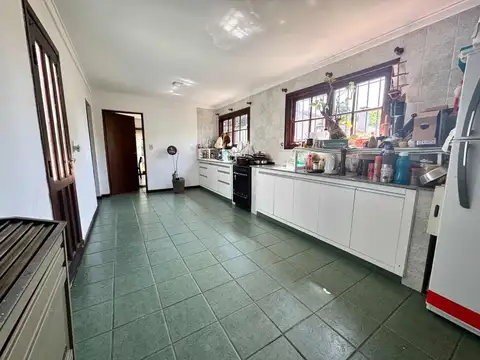 CASA 3 AMB EN VENTA EN FARO NORTE CON PARQUE