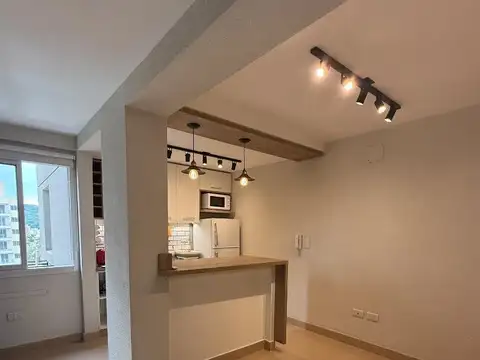 Departamento en Alquiler en Zona Centro, $ 580.000