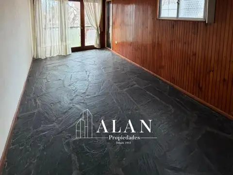 Casa en Alquiler 50 años