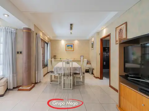 Departamento 5 ambientes con 4 baños