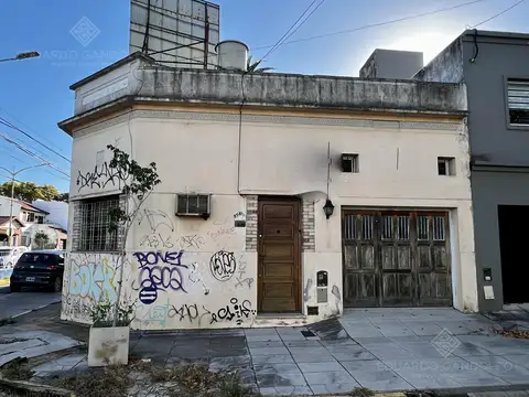 Casa a pocos mts de la Avda y del centro comercial - Vta Directa - APTO CRÉDITO 