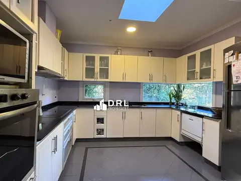 Casa frente al golf en Las Delicias - En Venta