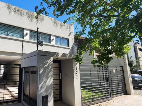 Departamento 4 Ambientes con cochera en Venta -Castelar Sur