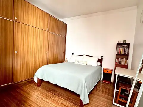 Casa 7 ambientes con 3 baños