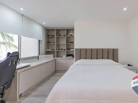 Casa 6 ambientes con 4 baños
