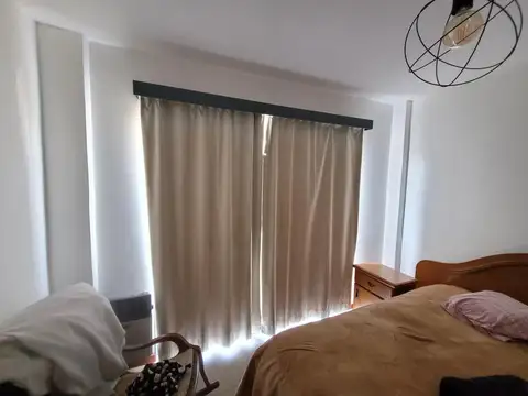 Departamento de 3 amb al frente vista abierta z/ Plaza Colon