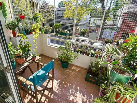 Departamento 4 ambientes con 2 baños