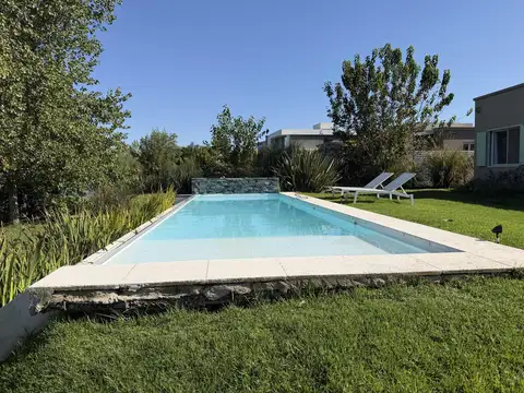 Casa en Venta en El Cantón - Norte, USD 269.000