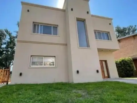 Casa en Venta en Las Orquideas, USD 235.000