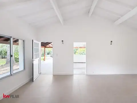 Casa 5 ambientes con 3 baños
