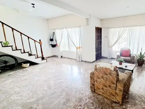 Casa en Venta en Martín Coronado, USD 230.000