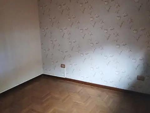 SAN JUSTO CENTRO-H. YRIGOYEN 2600-SEMI PISO DE 4 AMB. 150 M2 DE GRAN CATEGORIA-APTO CREDITO-OPORTUNIDAD  