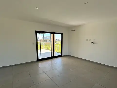 Casa en Alquiler en El Aljibe, USD 1.350