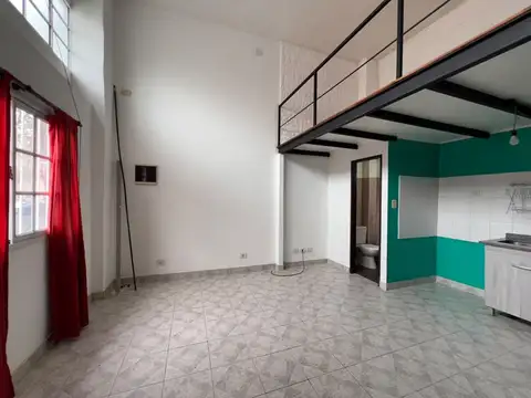 Depto Tipo Casa en Alquiler de 2 ambientes