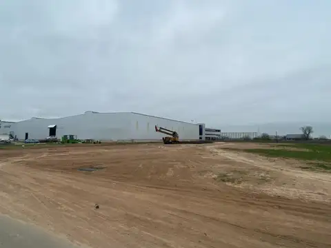 Terreno en Alquiler 120  mts Frente