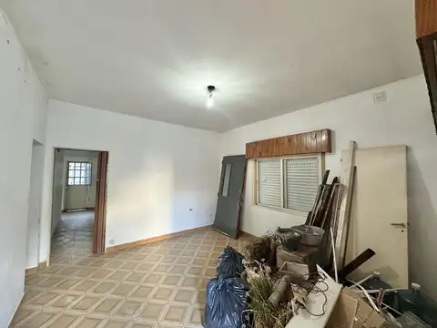 Casa 3 ambientes con 1 baño