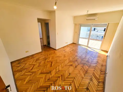 Alquiler Departamento 2 ambientes con balcón, parrilla y cochera en Villa Santa Rita
