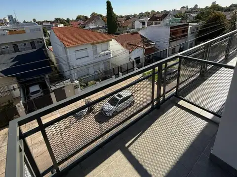 Maipu 100