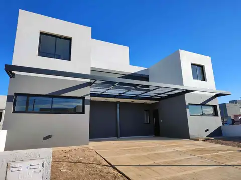 VENTA CASA TIPO DUPLEX 2 DORMITORIOS EN DOCTA