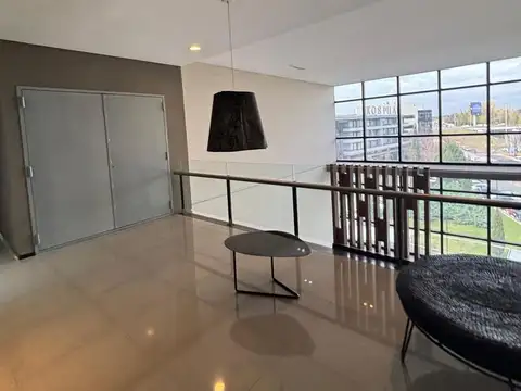 Oficina 4 ambientes con 2 baños