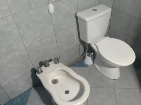 PROPIEDAD MULTIFAMILIAR con FONDO LIBRE en BILLINGHURST