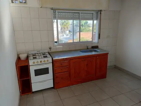 Depto Tipo Casa en Venta en Llavallol, USD 73.000