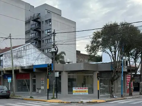 Local en Esc.-Centro