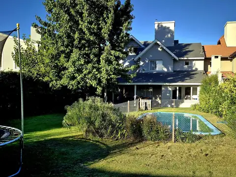 Casa Barrio Cerrado - Tres Horquetas