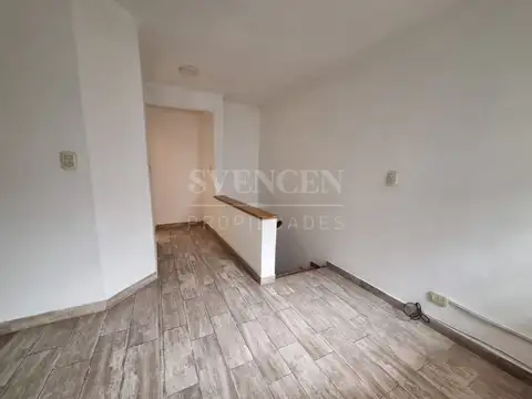 Depto Tipo Casa en Venta en Quilmes Oeste, USD 51.000