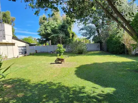 Calle 426 e/ 231 y 232 100