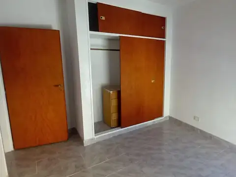 Depto Tipo Casa en Alquiler de 3 dormitorios