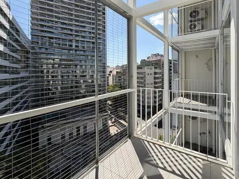 VENTA 2 AMB CON PATIO Y BALCON COGHLAN LUMINOSO ENTREGA INMEDIATA