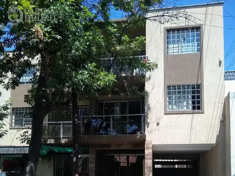 Departamento en venta c/ cochera en Godoy Cruz