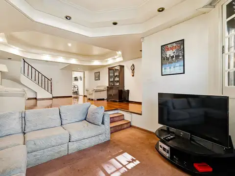 Casa en Venta con 1 cochera