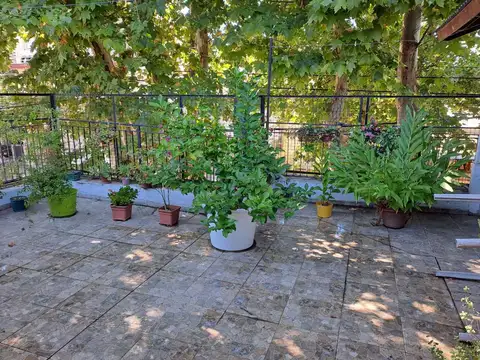 Depto Tipo Casa en Venta de 5 ambientes