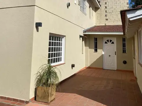 Casa en venta - 3 Dormitorios 2 Baños - Pablo Nogues