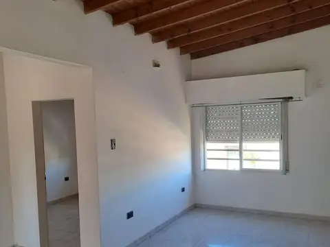 DOS DEPARTAMENTOS Y TRECE COCHERAS EN BLOQUE A LA VENTA EN ENSENADA