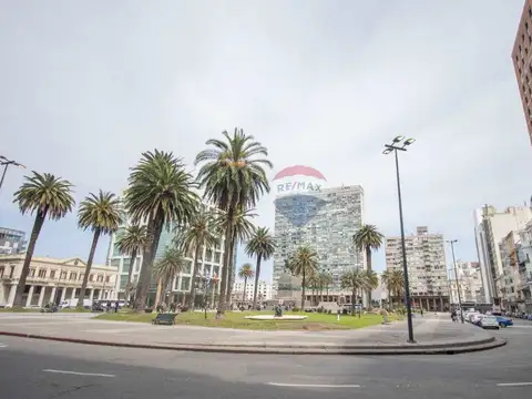 VENTA DE OFICINAS CON RENTA EN EL CENTRO PISO 10