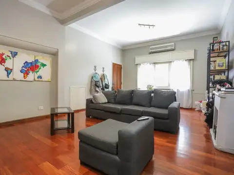 VENTA CASA EN FLORES, 2 PHs en BLOCK