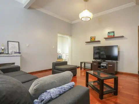 Casa en Venta en Flores, USD 270.000