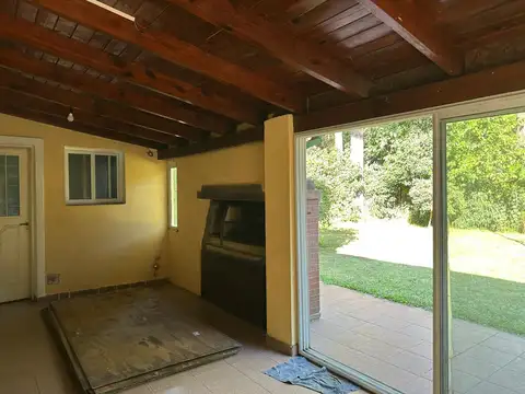 Casa en Venta con 4 cocheras