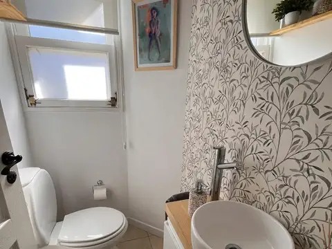 Casa 5 ambientes con 2 baños