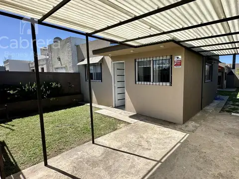 Venta de Casa 2 Dormitorios en PH, Barrio Cerrado Santa Elena. La Plata