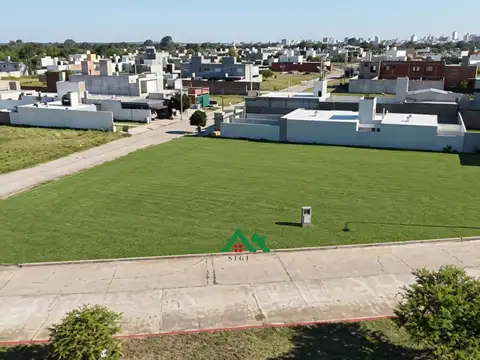 Terreno para inversión apto dúplex en Barrio Solares del Norte Villa María
